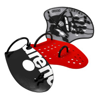 Latexslang till Handpaddlar - 1m Tre olika modeller av handpaddlar mot en vit bakgrund